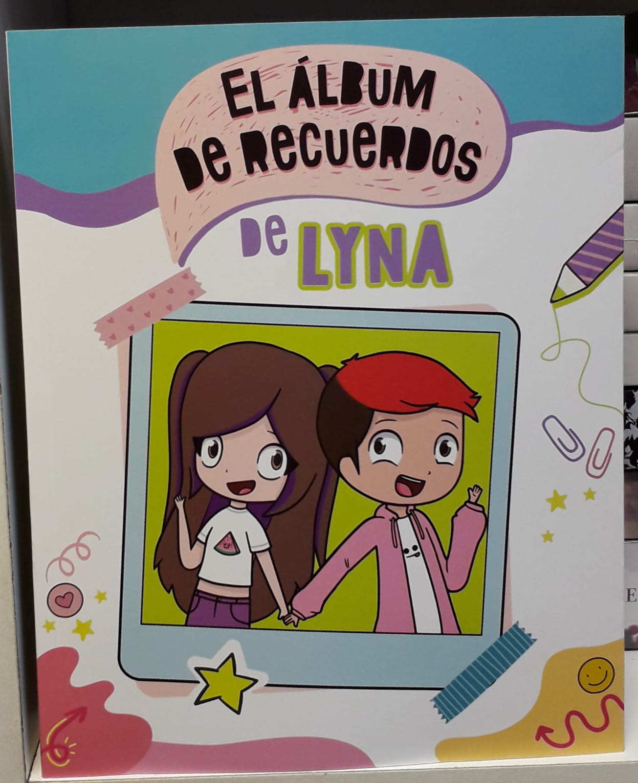 El Álbum De Recuerdos De Lyna